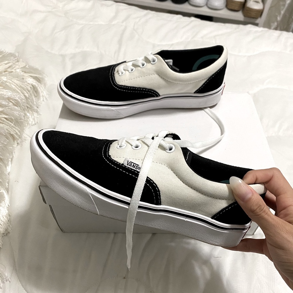 Vans authentic